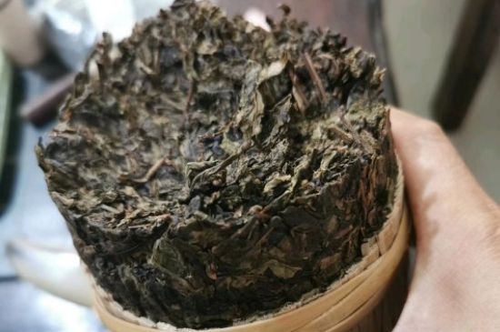 黑茶調(diào)理婦科病，女人喝黑茶好處太多了！