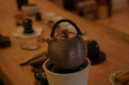 蒸茶和煮茶還有泡茶有什么區(qū)別，泡茶煮茶蒸茶哪個好喝？