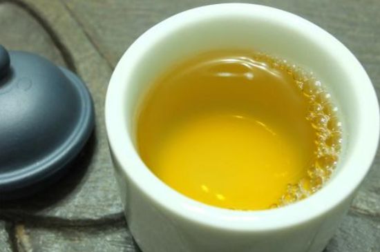 蜂蜜泡茶葉的副作用，蜂蜜泡茶葉有什么禁忌