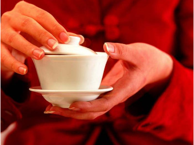 鐵觀音的泡法，水溫100°C最佳第一泡不能喝