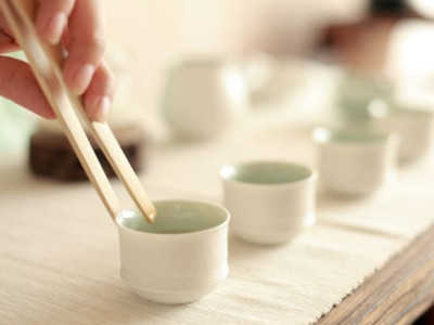 鐵觀音的泡法，水溫100°C最佳第一泡不能喝