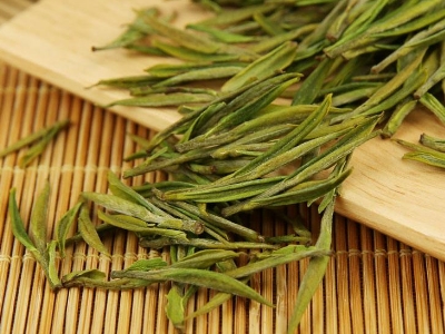 安吉白茶的功效與作用，簡單概括安吉<a href=http://www.hougheng.com/fenlei/baicha/ target=_blank class=infotextkey>白茶功效</a>