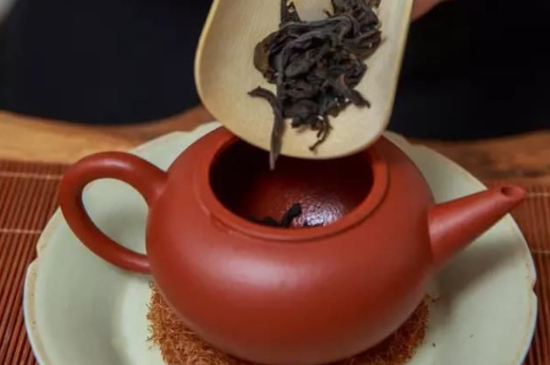 什么泥料的紫砂壺沖泡肉桂，武夷巖茶肉桂用哪種紫砂壺好？
