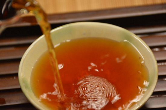 老茶浸蜜有什么功效，茶葉浸蜂蜜治咳嗽