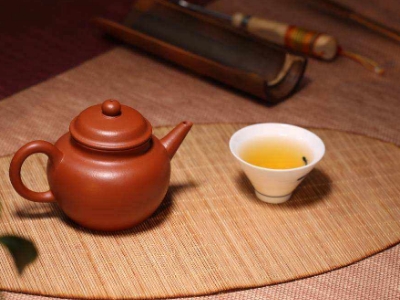 普洱茶的家庭儲(chǔ)存方法，家庭存放普洱茶的一點(diǎn)經(jīng)驗(yàn)