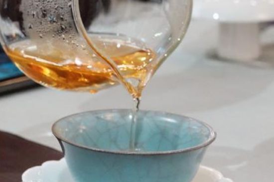 什么茶葉容易放香精，香精茶有什么危害？