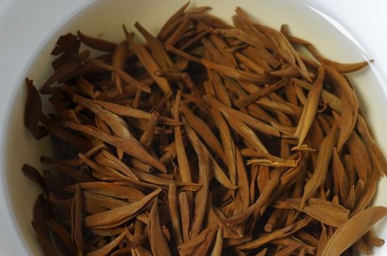 好壞金駿眉圖片對比，怎么挑選金駿眉茶葉