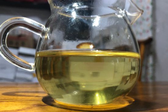 香精茶喝多了會(huì)怎么樣，茶葉加香精有什么害處？