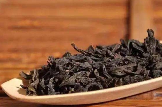 怎樣炭焙巖茶？揭秘武夷巖茶的炭焙技藝