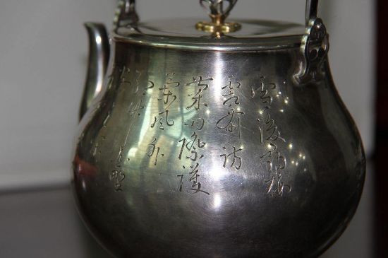 銀壺泡茶后為什么會變黑，銀壺內(nèi)膽發(fā)黑怎么辦