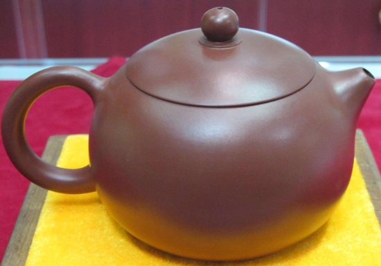 宜興紫砂壺四大經(jīng)典壺型叫什么，傳統(tǒng)紫砂四大名壺介紹