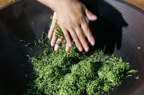 茶葉怎么炒制才香，怎樣炒茶葉更香？