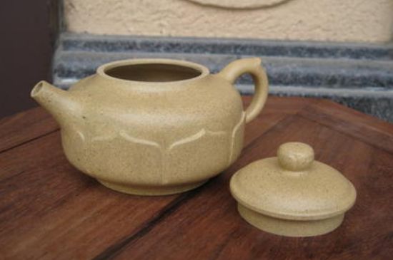本山綠泥怎么分辨真假，真正的本山綠泥紫砂壺怎么鑒別？