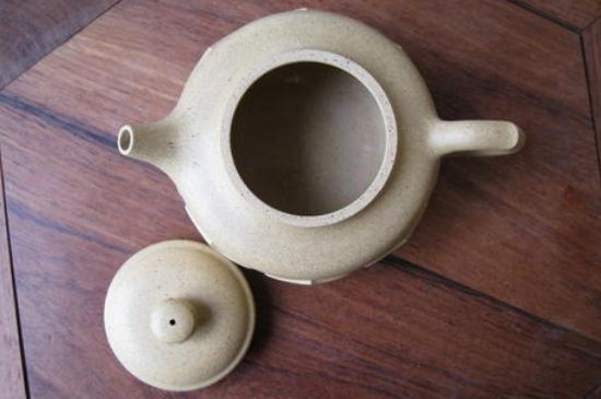 本山綠泥怎么分辨真假，真正的本山綠泥紫砂壺怎么鑒別？