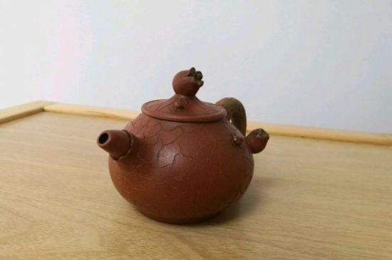 朱泥紫砂壺如何開(kāi)壺，朱泥壺日常泡茶養(yǎng)護(hù)