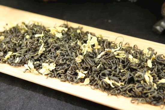 炒花飄雪是什么茶，花茶炒花是什么意思