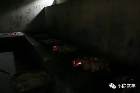 怎樣炭焙巖茶？揭秘武夷巖茶的炭焙技藝