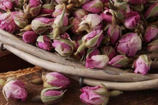 玫瑰花茶是應(yīng)該煮還是蒸，玫瑰花茶是不是煮一下效果更好？