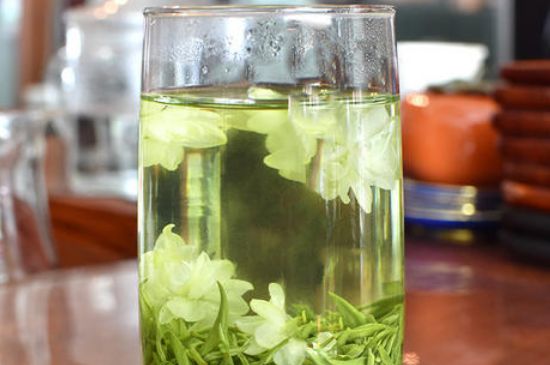 炒花飄雪是什么茶，花茶炒花是什么意思
