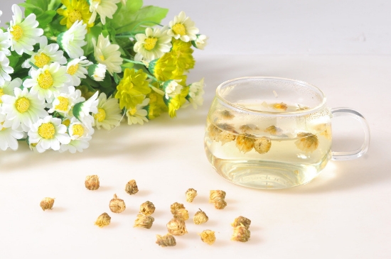 喝菊花茶有什么效果，女人長期喝菊花茶好嗎？