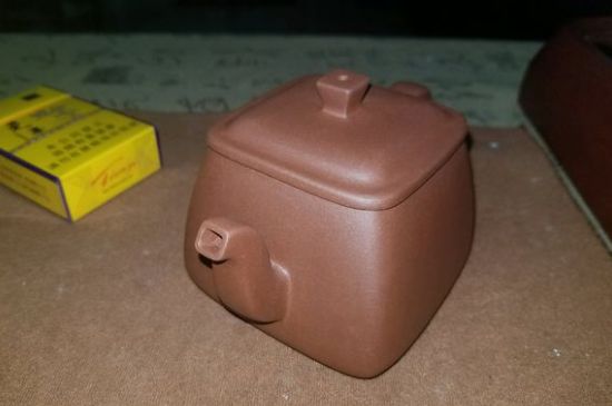 手工紫砂壺和模具壺有什么區(qū)別，快速鑒別手工壺模具壺