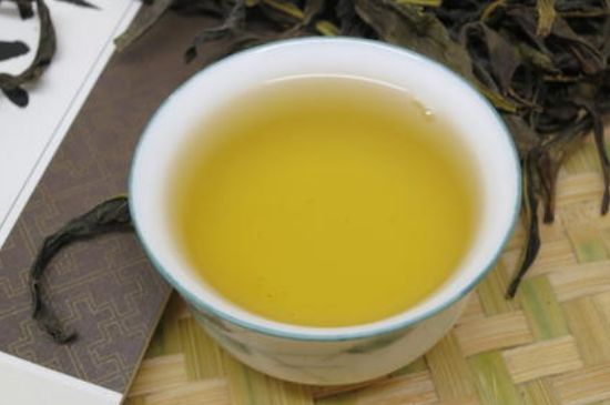 烏崠鴨屎香屬于哪類茶，鳳凰鴨屎香是紅茶還是綠茶？