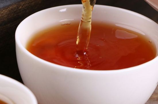 正山小種對(duì)胃好嗎，正山小種養(yǎng)胃還是傷胃