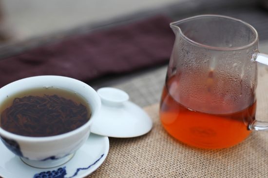 紅茶有6年了還能喝不，過期紅茶未必不能喝！