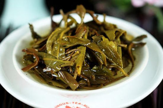 茯磚茶與普洱茶哪個(gè)好，茯茶和普洱茶口味區(qū)別