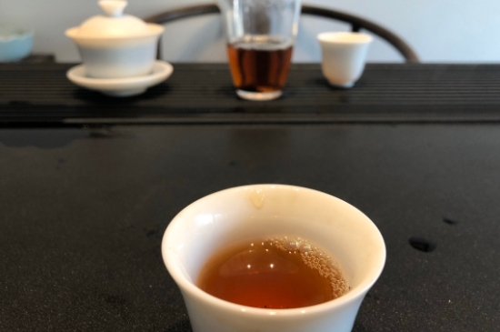 為什么喝巖茶會上火，巖茶喝多上火怎么辦？