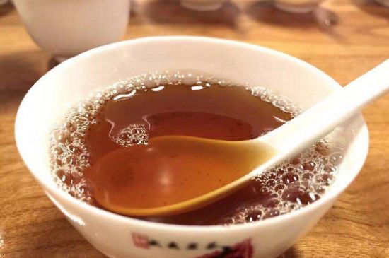 肉桂茶和大紅袍哪個貴，武夷山肉桂與大紅袍的價格比較